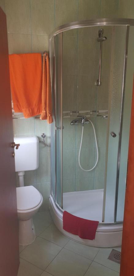 Klet Jana Bed & Breakfast Jastrebarsko Esterno foto