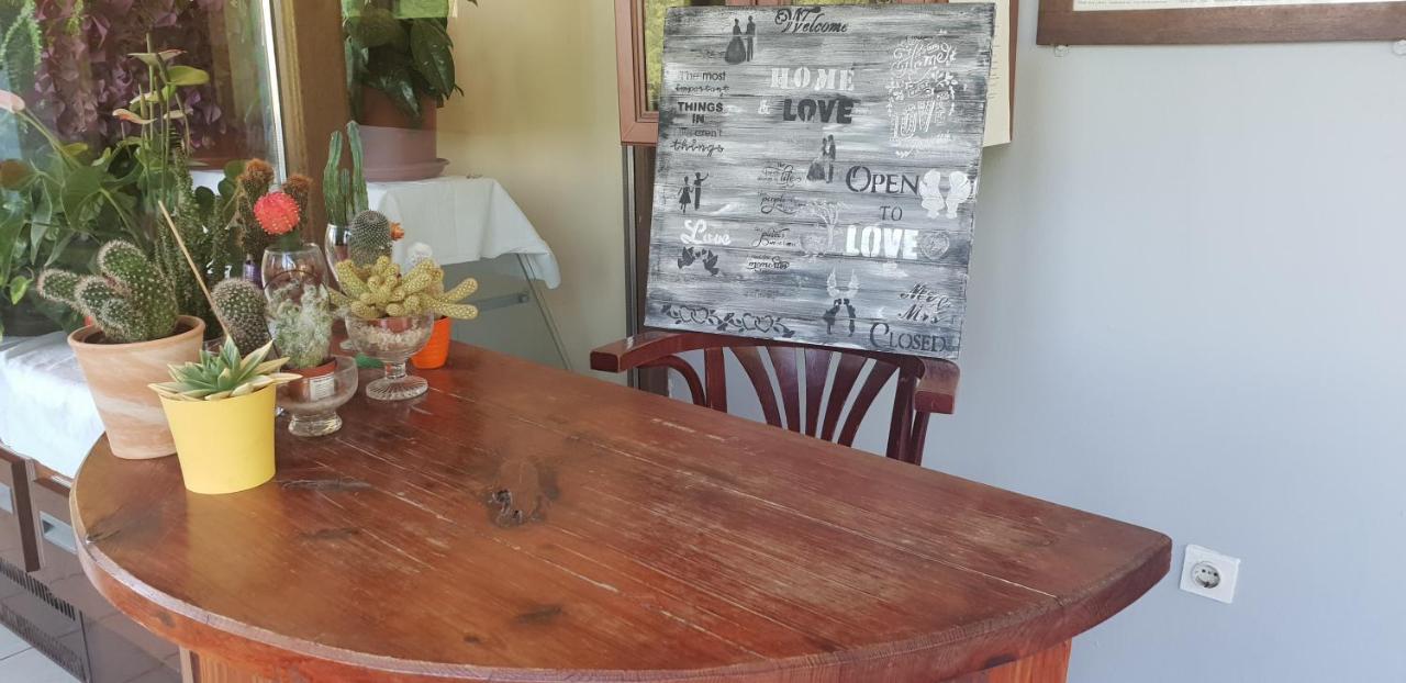 Klet Jana Bed & Breakfast Jastrebarsko Esterno foto