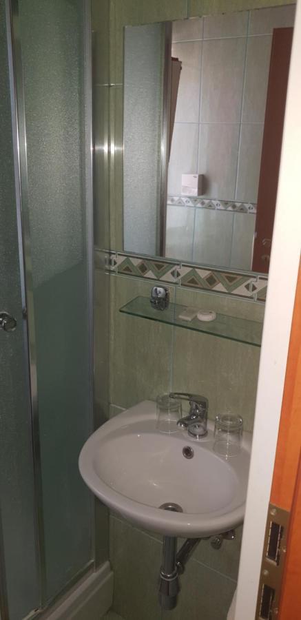 Klet Jana Bed & Breakfast Jastrebarsko Esterno foto
