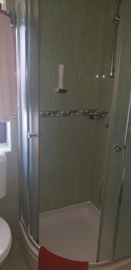 Klet Jana Bed & Breakfast Jastrebarsko Esterno foto