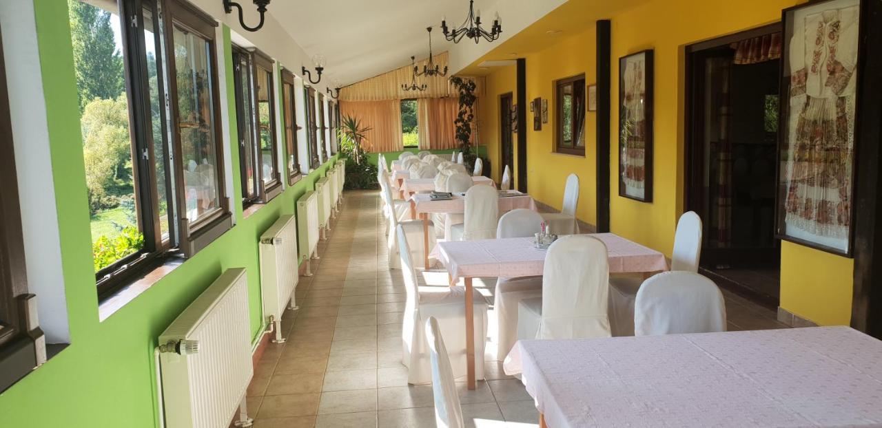 Klet Jana Bed & Breakfast Jastrebarsko Esterno foto